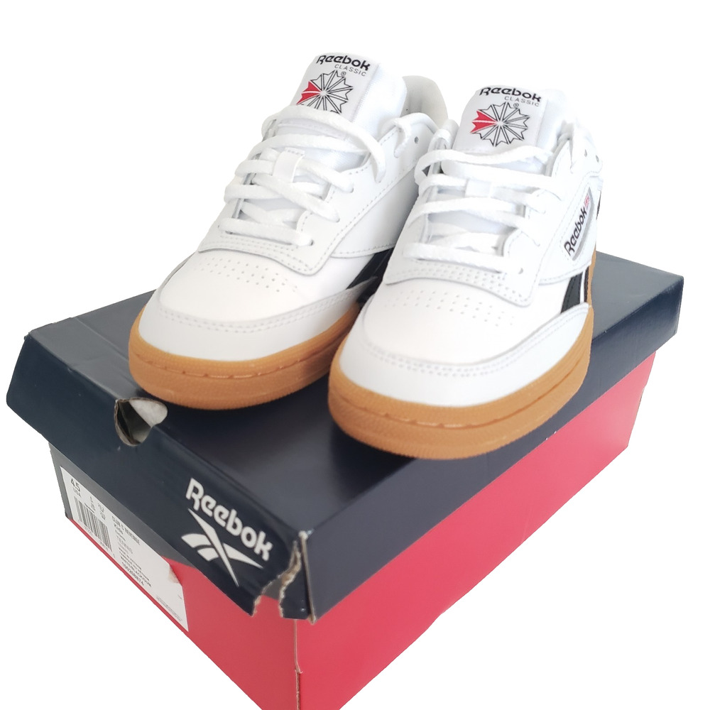 NEW!! Reebok Youth SIZE 4.5 Club C Revenge Classic White Tennis Shoes Boys Girl